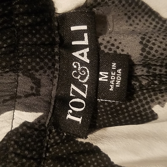 Roz & Ali Bundle Skirt sz M & Top sz L - Picture 10 of 10